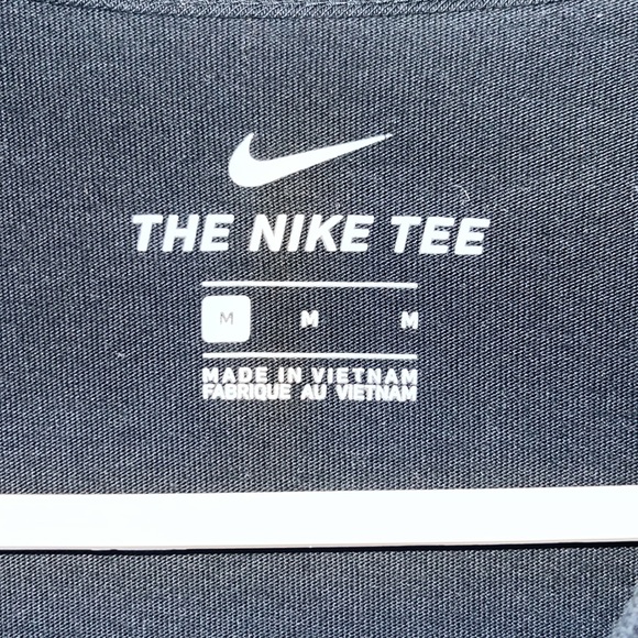 Nike worldwide tee - Picture 2 of 3